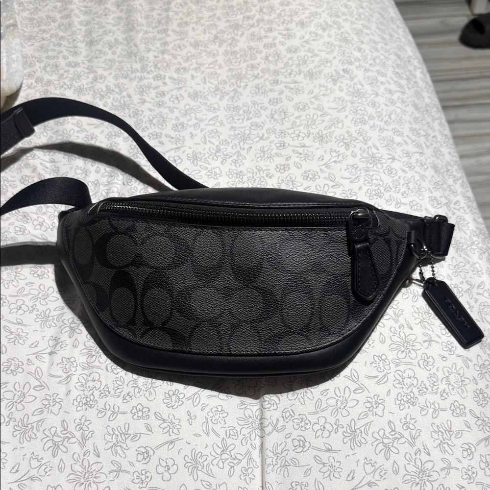 Coach Signature Black Belt Bag